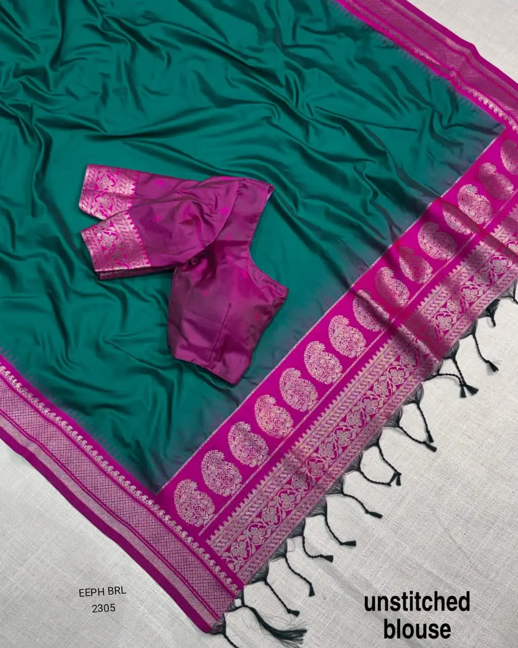 Solid Colored Soft Silk Saree with Zari Weaving Jacquard Border